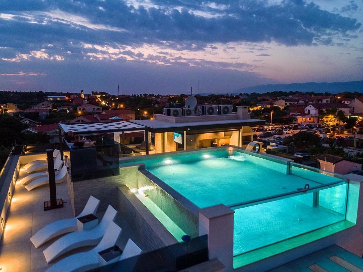 Grandpalazzo Apartments Vir Exterior foto