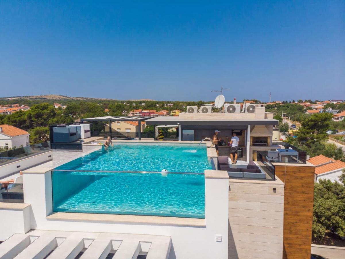 Grandpalazzo Apartments Vir Exterior foto
