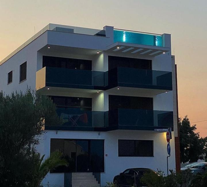 Grandpalazzo Apartments Vir Exterior foto
